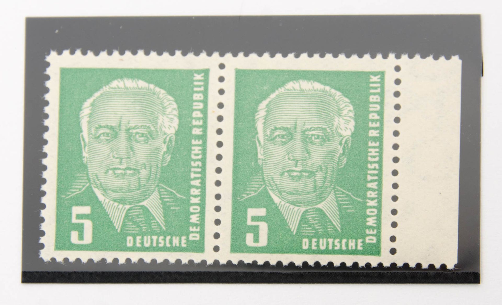 DDR Teilsammlung in 10 Alben, mit Topwerten.10 Lindner-Falzlos-Alben, vorwiegend postf - Bild 8 aus 9