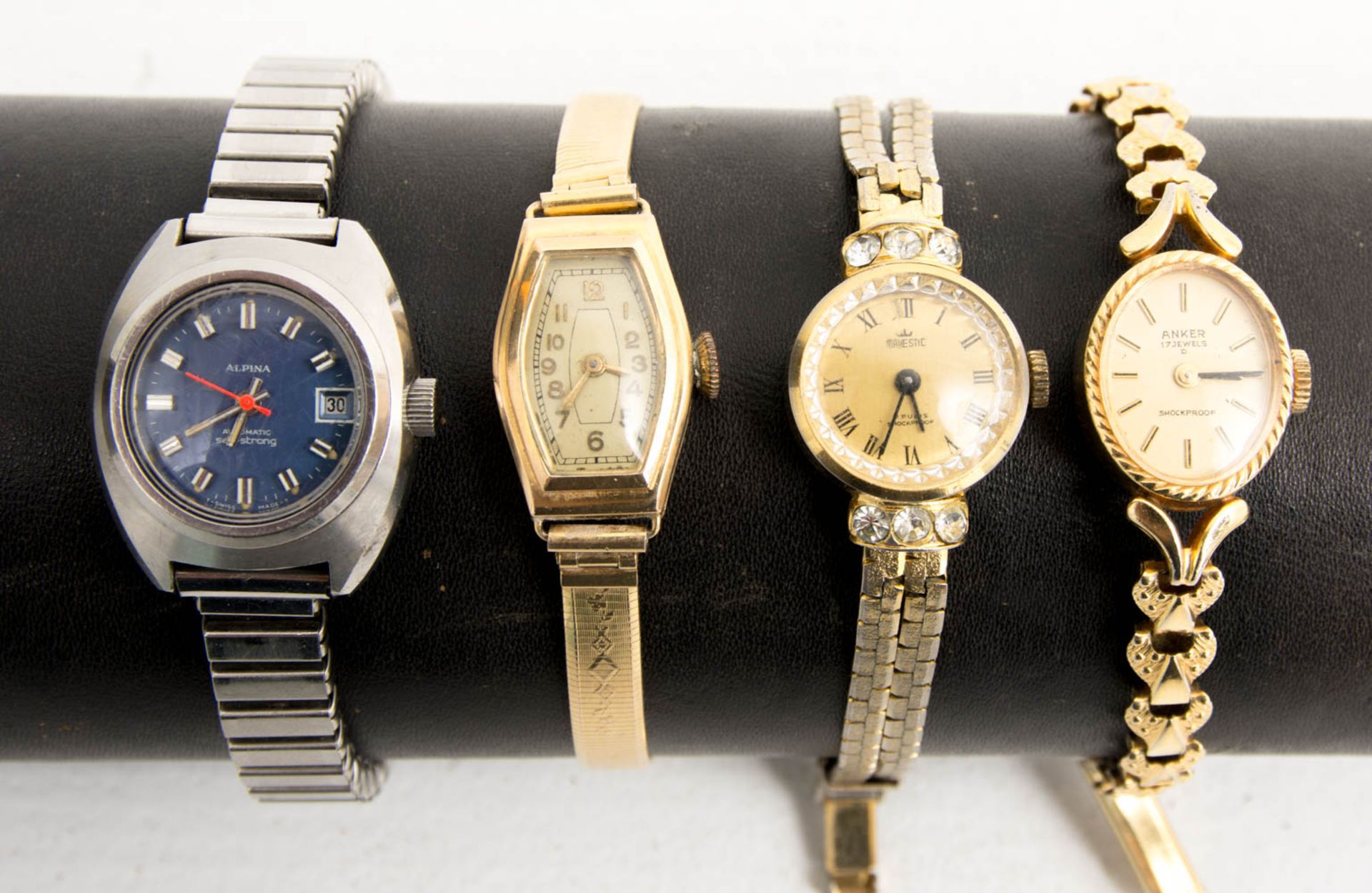 Konvolut von 19 Armbanduhren, Vintage.Teilweise Quarz und Mechanische Uhrwerke.U.a - Bild 4 aus 4