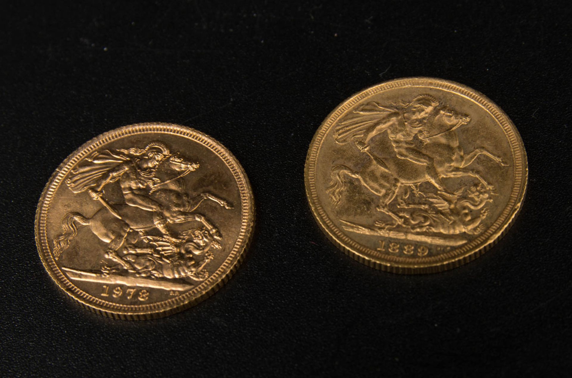 Zwei Sovereign Gold Münzen.1889 S (Sydney).1978.Je 7,99 g., 916er Gold = 14,6 - Bild 3 aus 3