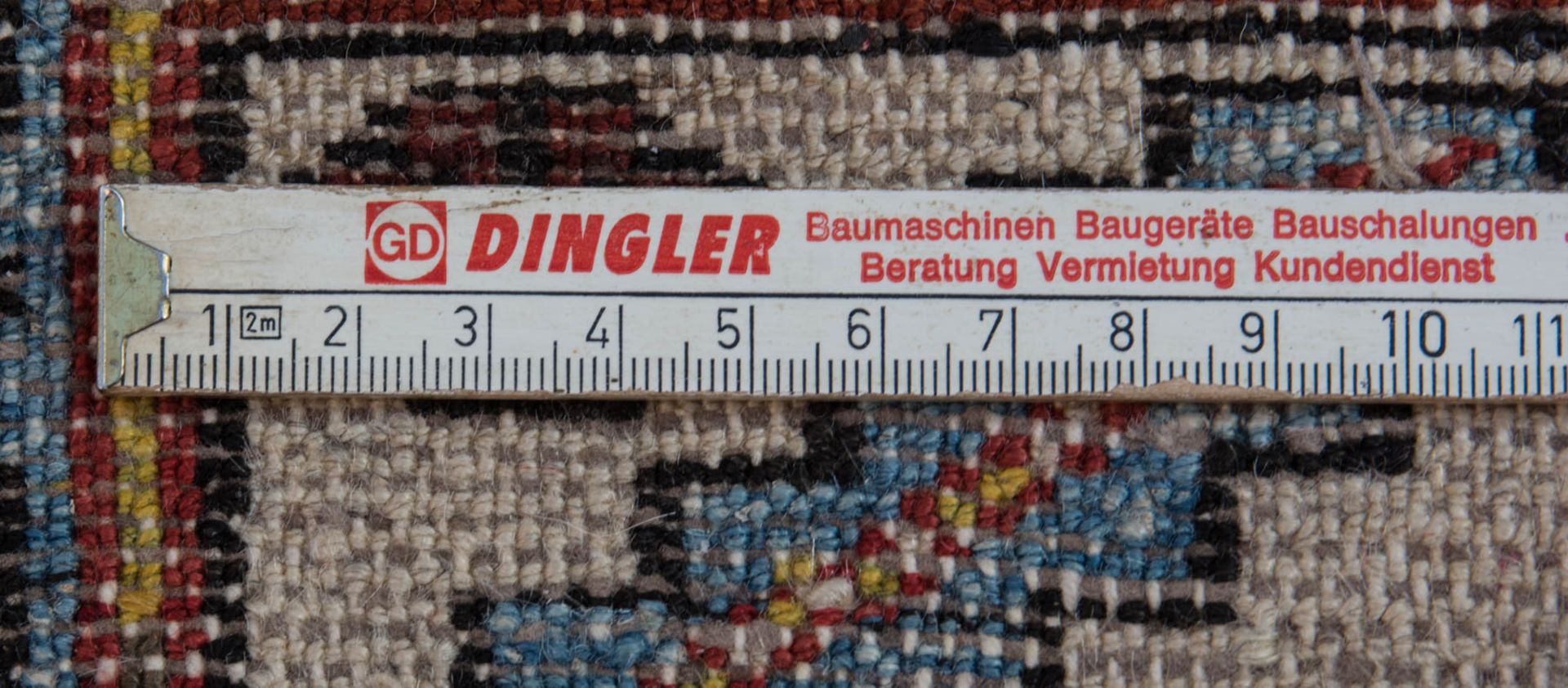 Läufer Teppich, Baumwolle.Ornamenrale und florale Muster.420 x 150 cm. - Image 8 of 8