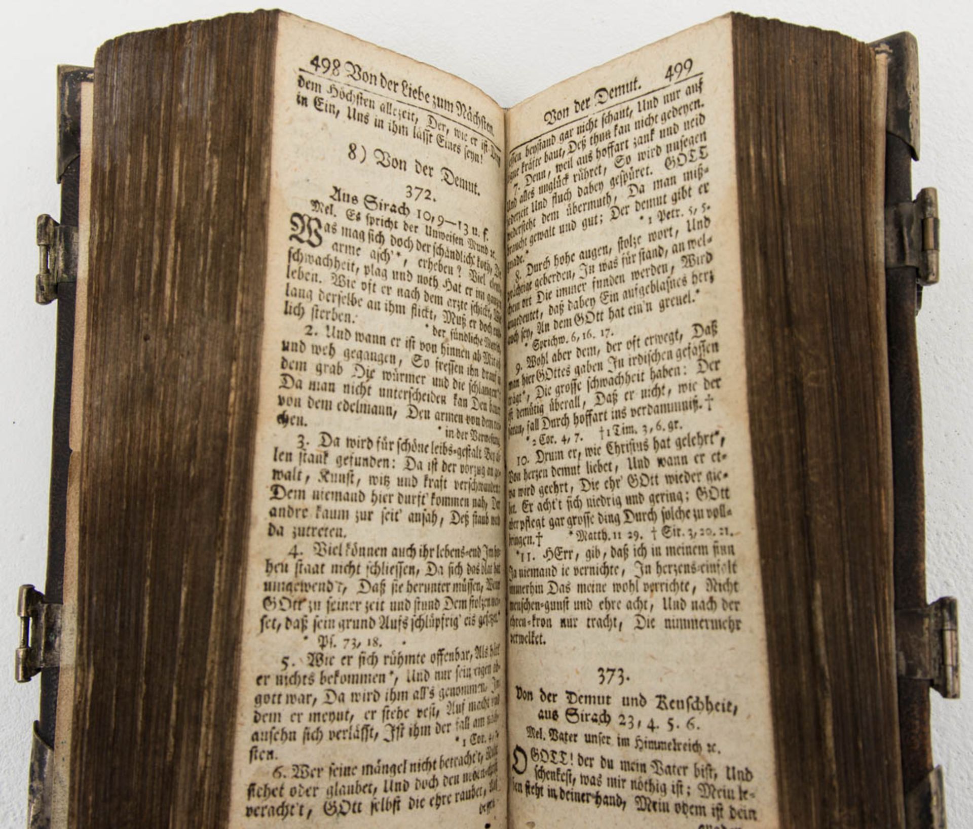 Ostfriesisches Kirchengesangsbuch mit Silberbeschlägen, 1765.Mit geprägtem Ledereinb - Bild 5 aus 6