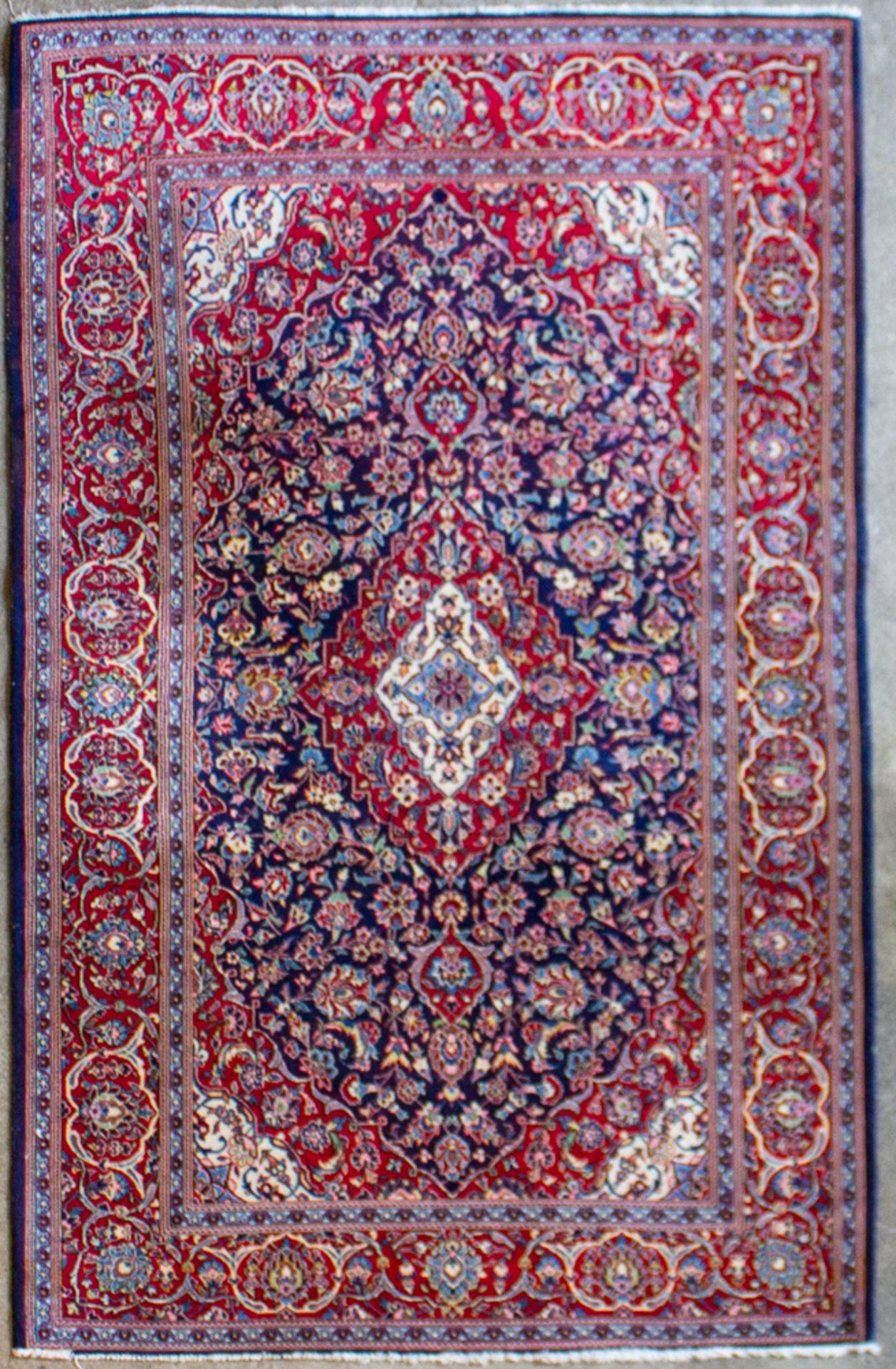 Rotfarbener Täbriz, Baumwolle, Persien.220 x 133 cm