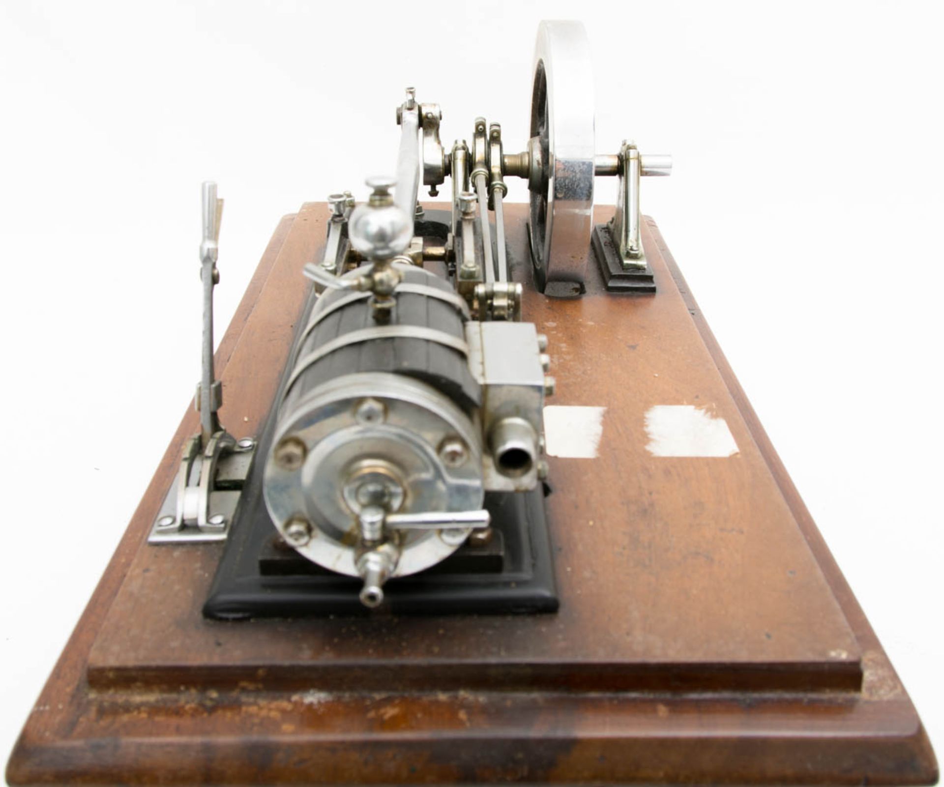 Modell Dampfmaschine in Holzkasten mit Glasscheiben.Kleine Modell-Dampfmaschine in Hol - Image 5 of 7