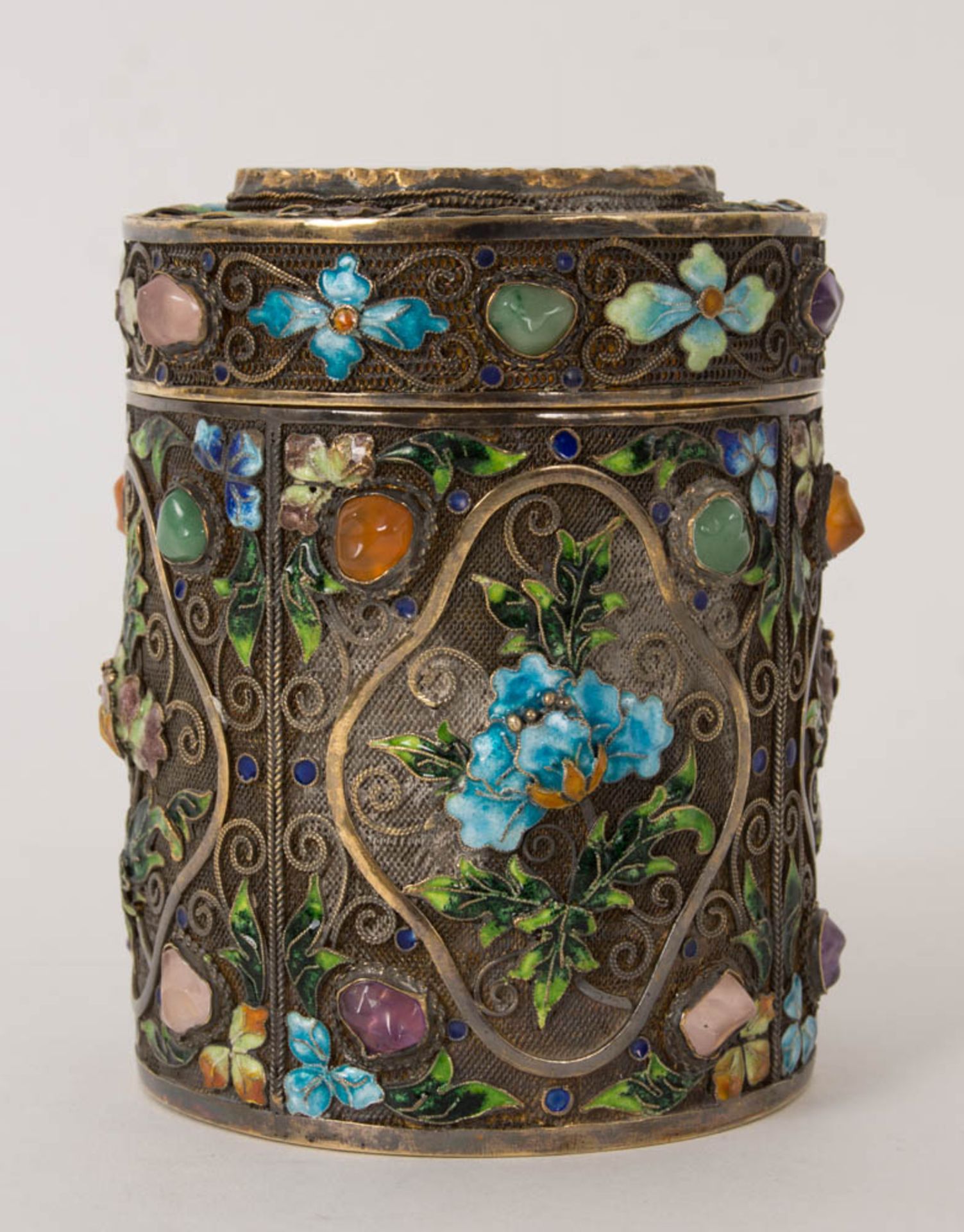 Feine Cloisonné-Emaille Deckeldose mit Halbedelsteinen, Silber vergoldet, China 19. /20. Jh. - Bild 2 aus 15