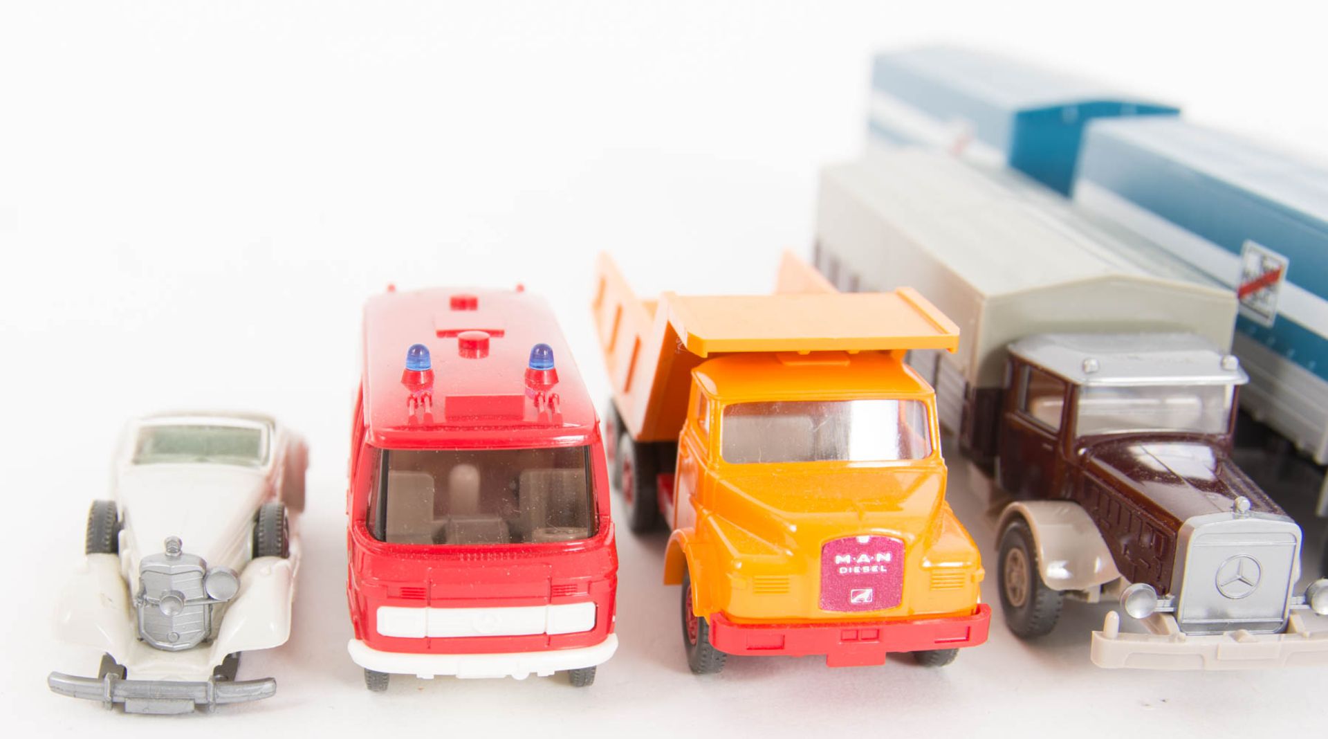 Konvolut von 48 Wiking Modellautos und Lastwagen teilweise in OVP. - Image 19 of 30