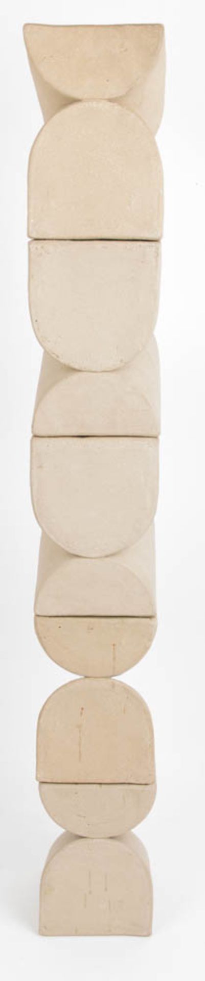 Elisabeth Köhncke, Skulptur aus fünf formgleichen, kubischen Formen, Ton, 20. Jh.