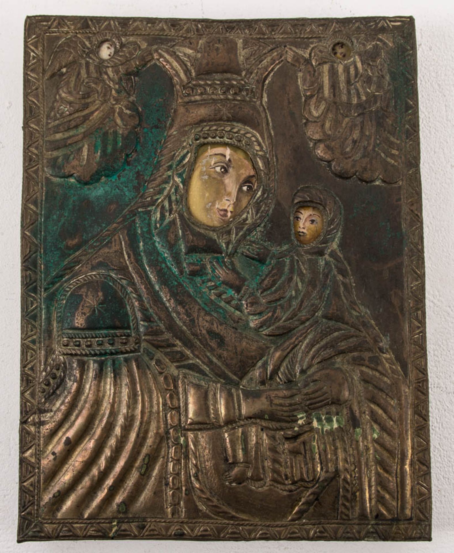 Zwei Ikonen, Gottesmutter, Tempera auf Holz hinter Messingplatte, 20. Jh. - Image 4 of 5