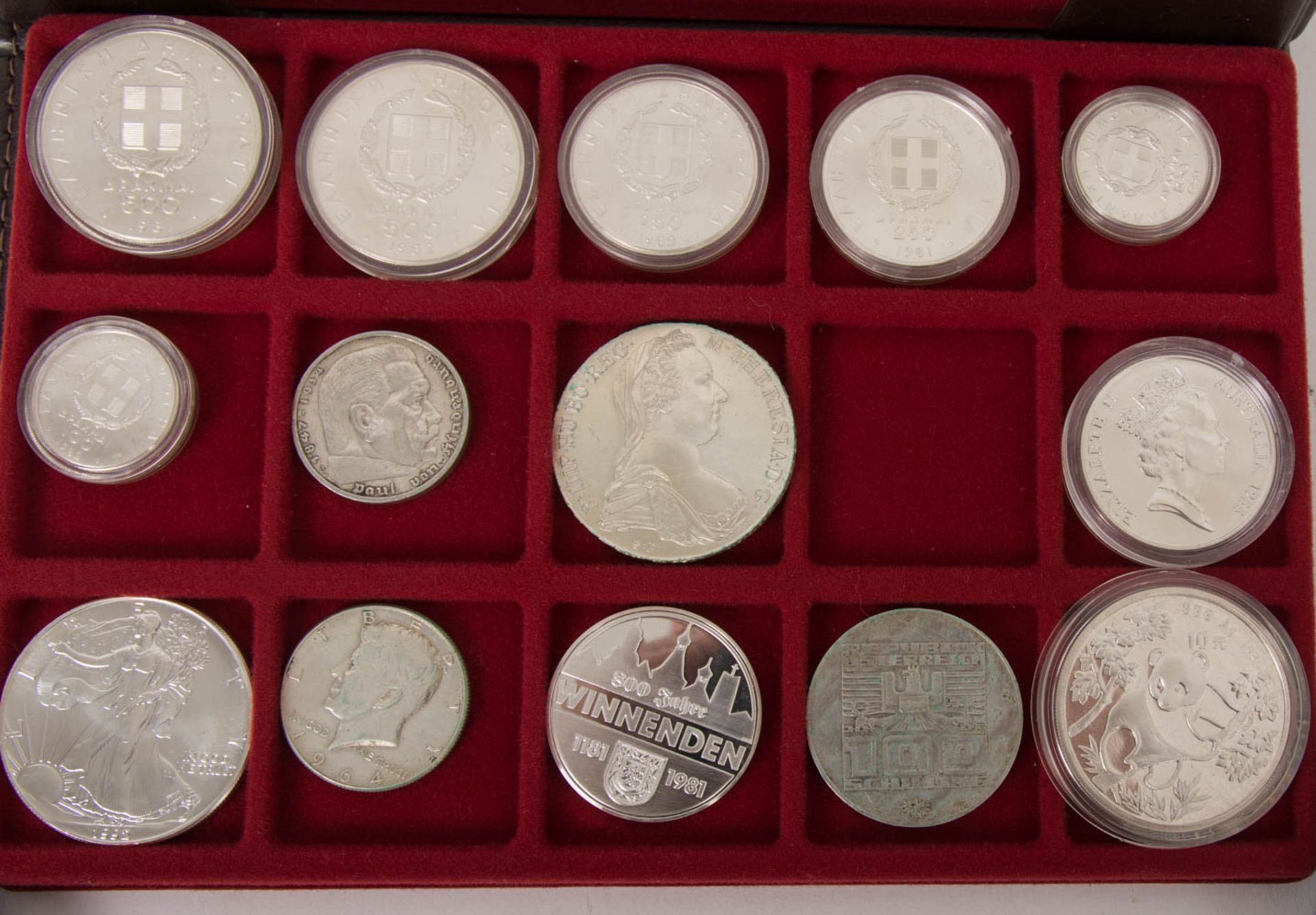 Sammlung Silbermünzen /-medaillen international. - Bild 2 aus 4