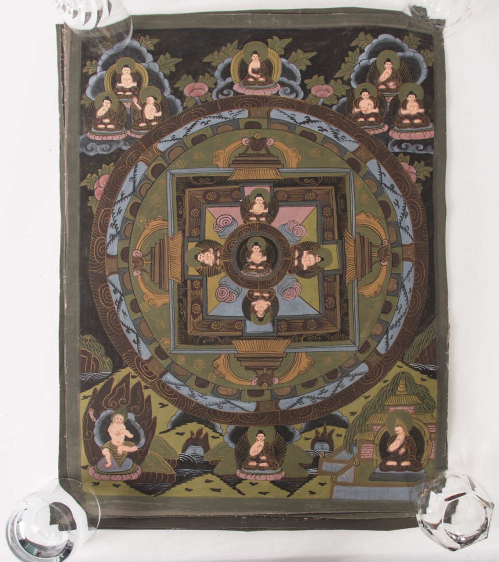 Konvolut aus neun Thangka, Buddha Mandala, Pigment und Goldstift auf Leinwand, Tibet, 20. Jh. - Bild 6 aus 6
