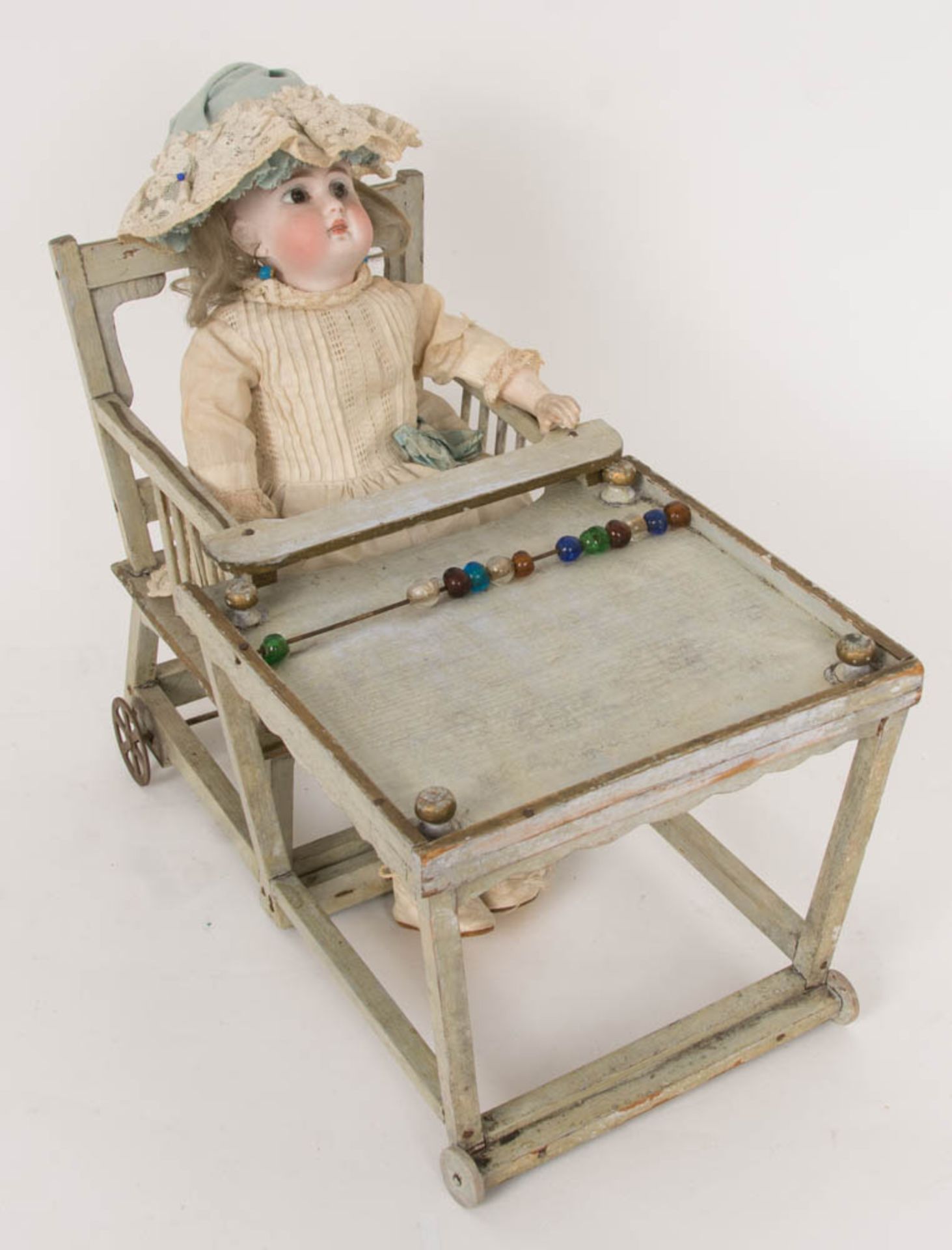 Antike Belton-Puppe im Stil von Etienne Denamur und Emile Jumeau im Miniatur-Hochstuhl, wohl Frankre - Image 6 of 11