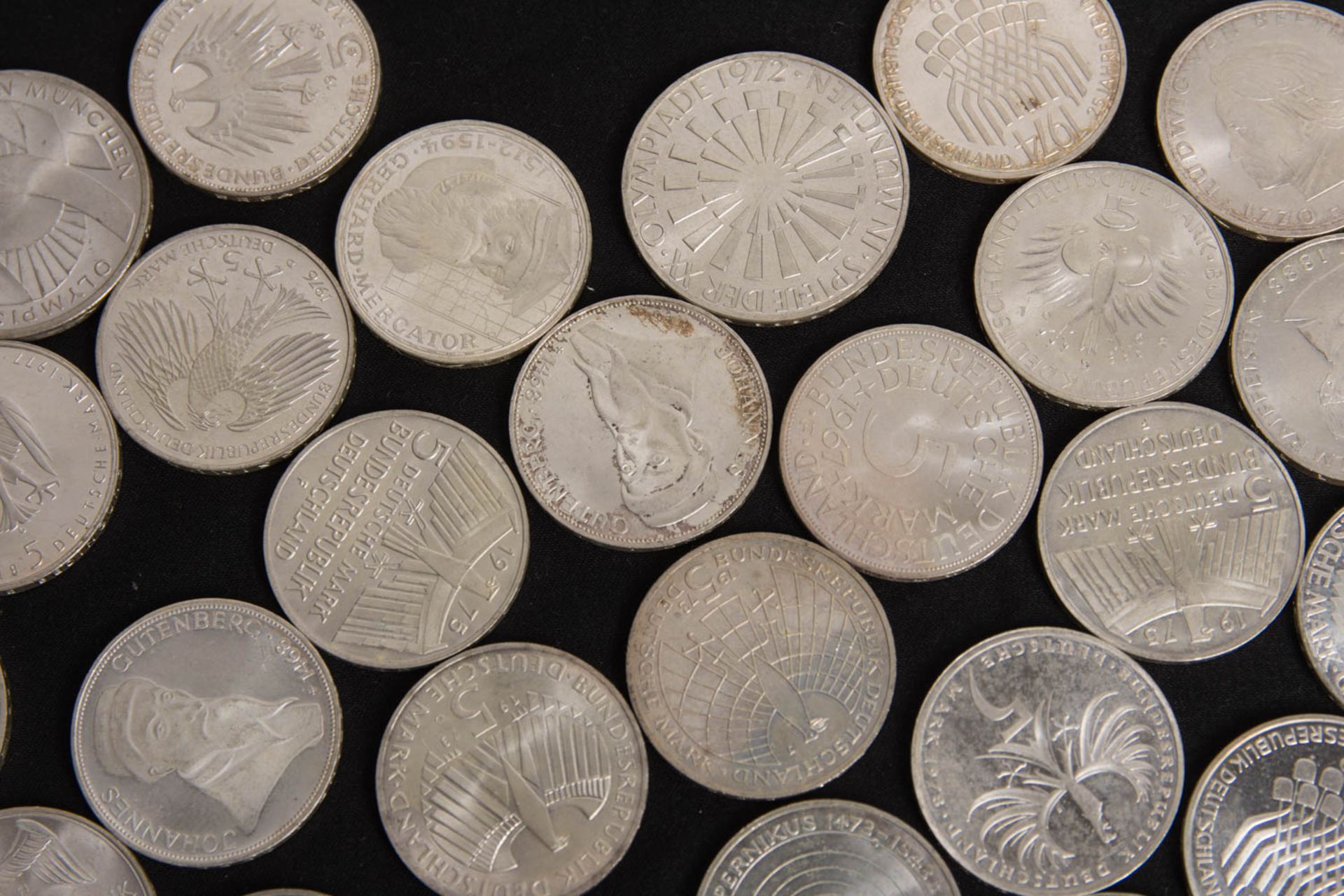BRD: Silbergedenkmünzen 336,52g Feinsilber. - Bild 6 aus 21