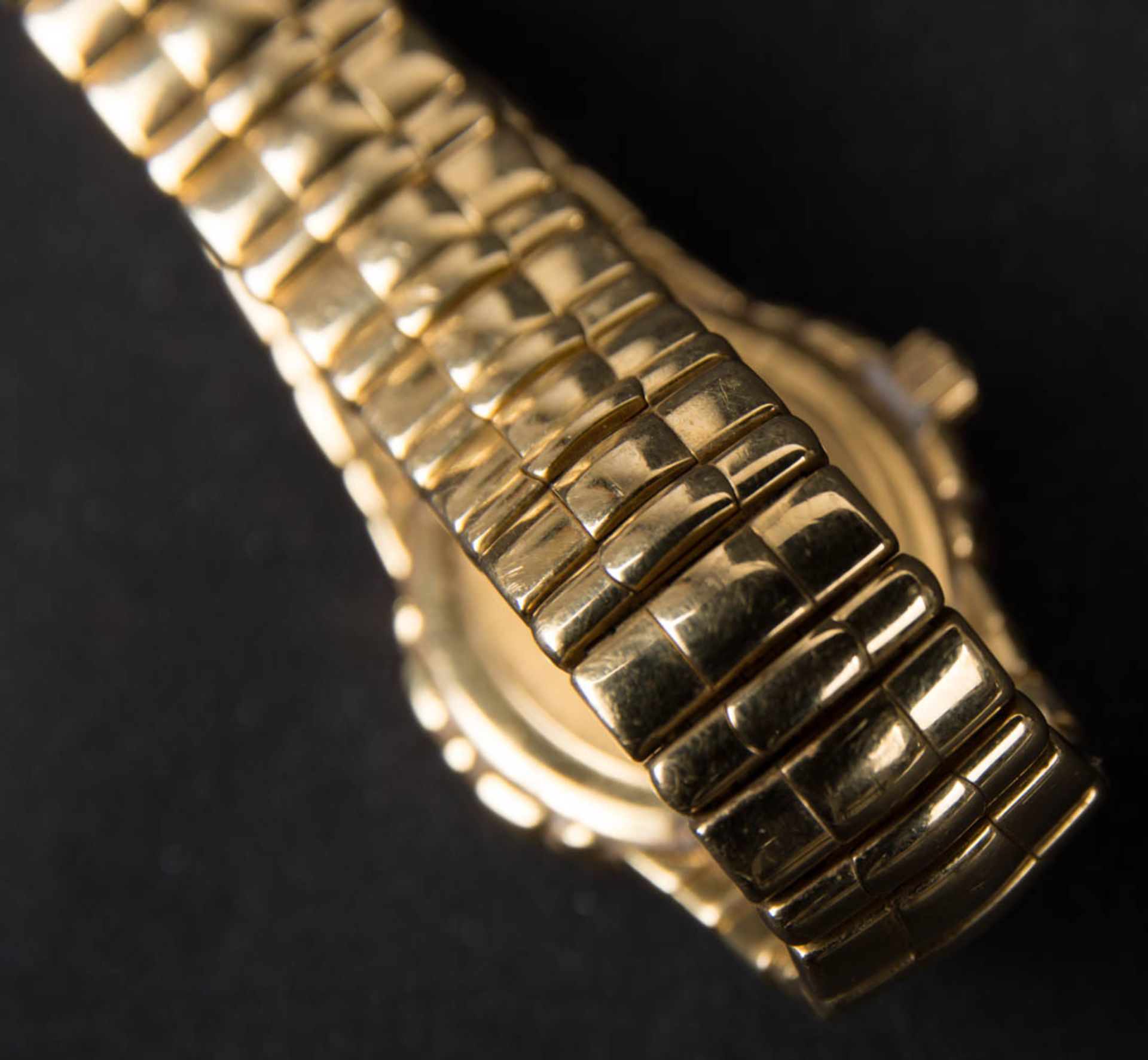 Piaget Tanagra Darmenarmbanduhr mit Brillanten in 750er Gelbgold, Quartz. - Bild 3 aus 6