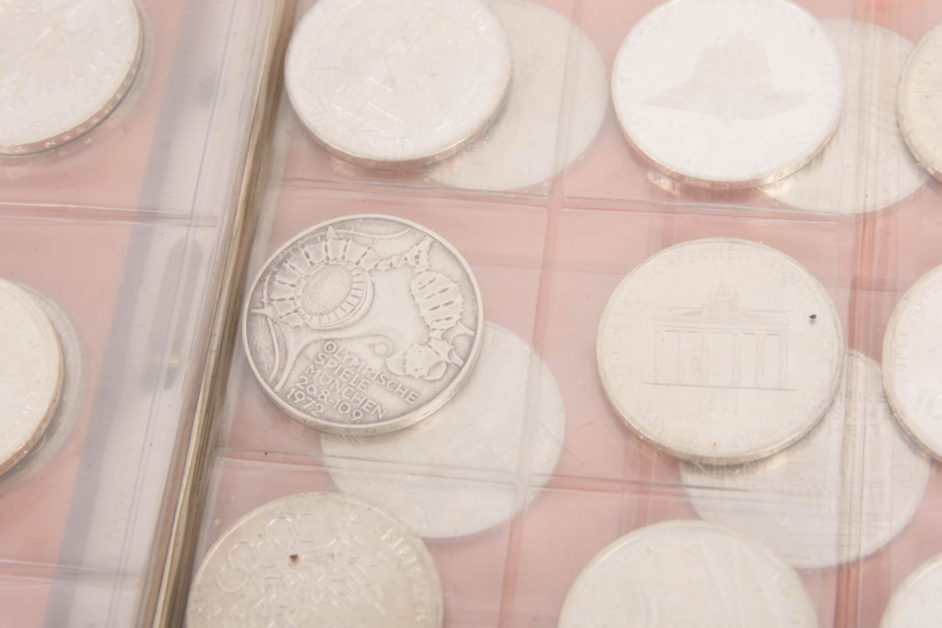 BRD: 10 DM Silbergedenkmünzen, 521,31 g Feinsilber. - Bild 6 aus 17