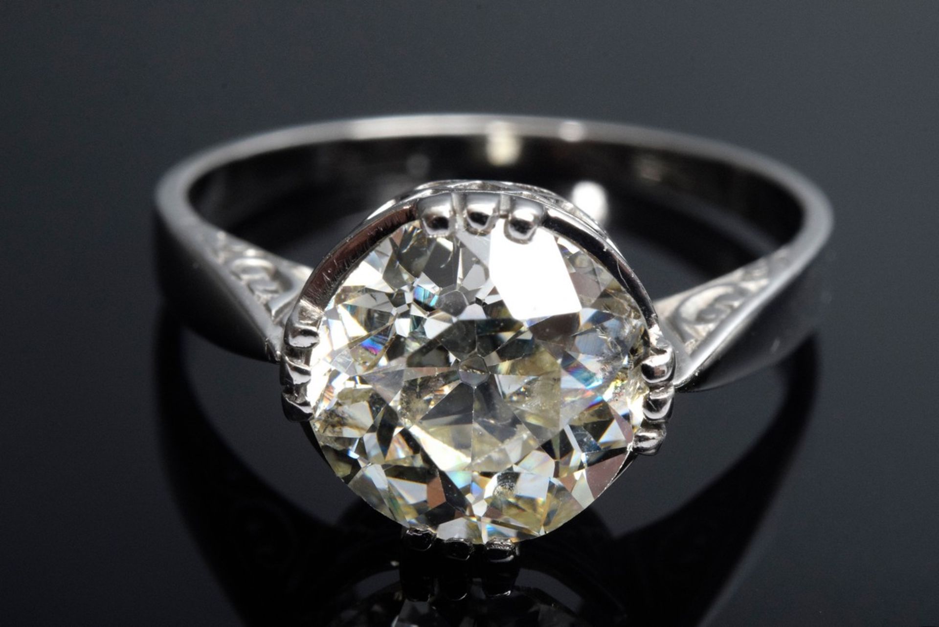 Klassischer Platin 950 Ring mit Altschliffdiamant (ca. 2.46ct/LY/P1), 3,1g, Gr.