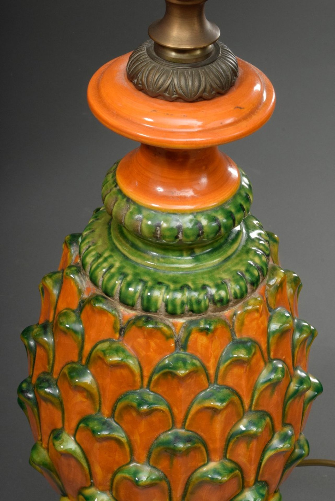Paar Keramik „Ananas“ Lampen mit grün/oranger Glasur, Deutsche Werkstätten, H. - Bild 3 aus 5
