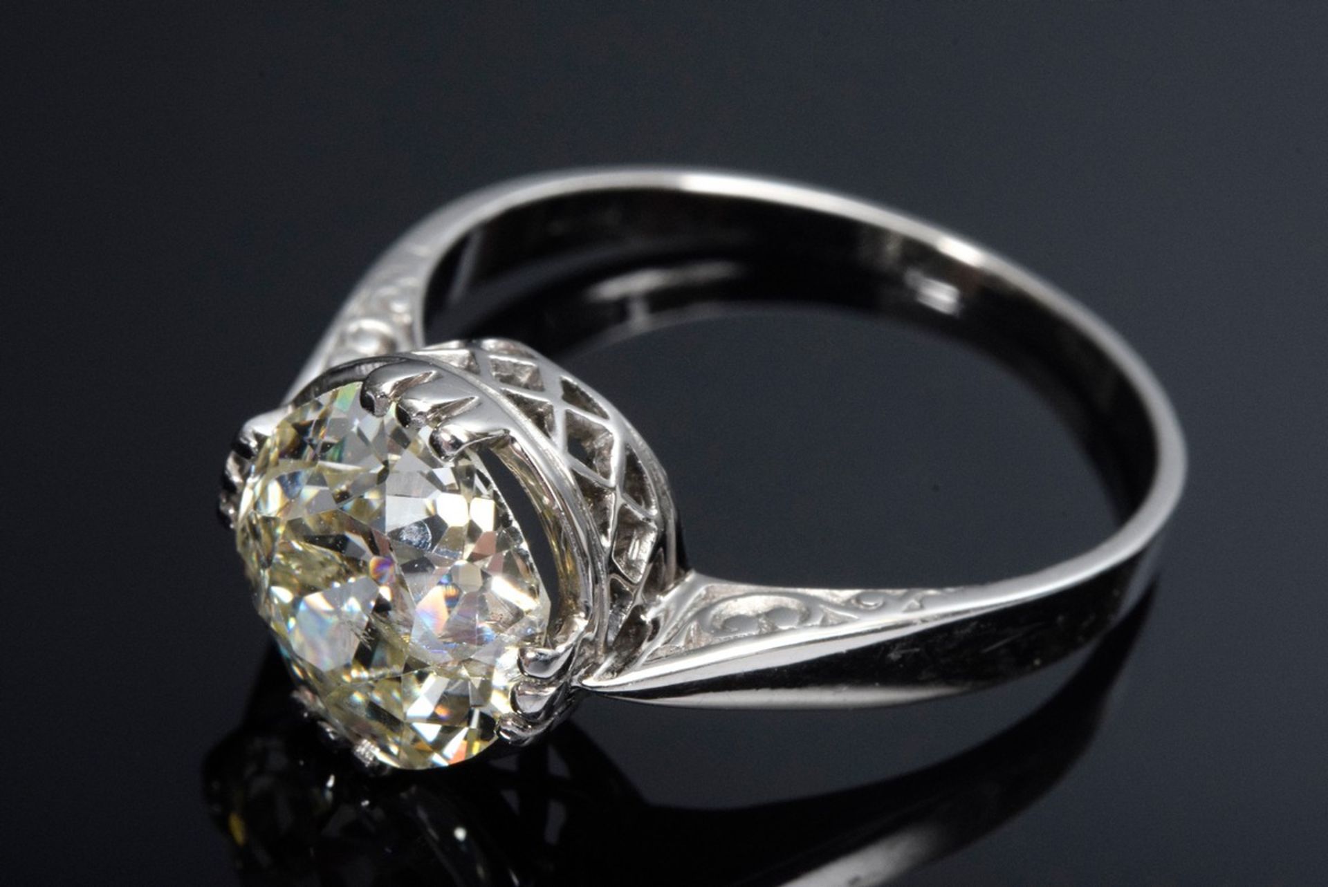 Klassischer Platin 950 Ring mit Altschliffdiamant (ca. 2.46ct/LY/P1), 3,1g, Gr. - Bild 3 aus 4