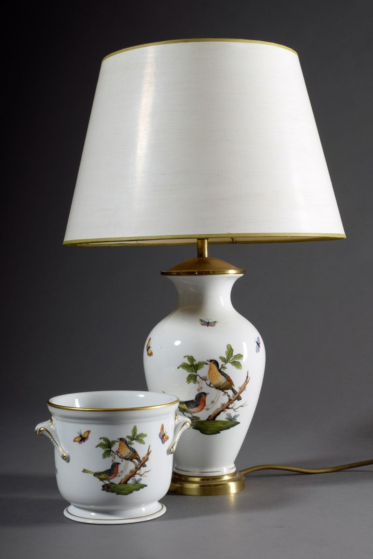 2 Diverse Teile Herend "Rothschild": Lampe (H. 35cm) und Übertopf (H. 12,5cm, Ø