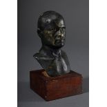 Unbekannter Künstler "Mussolini Büste", Bronze, auf Holzsockel montiert, H.10/1