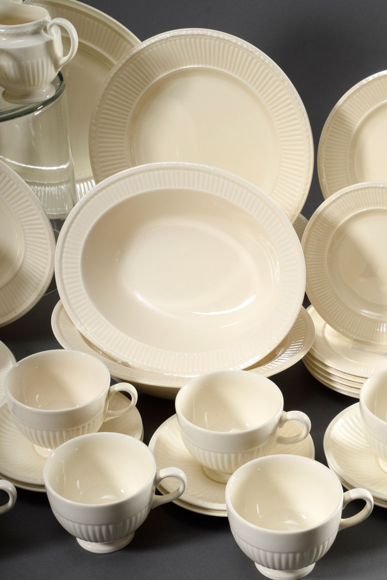 74 Teile Wedgwood Creamware Frühstücks- und Speiseservice "Edme", bestehend aus - Bild 4 aus 6