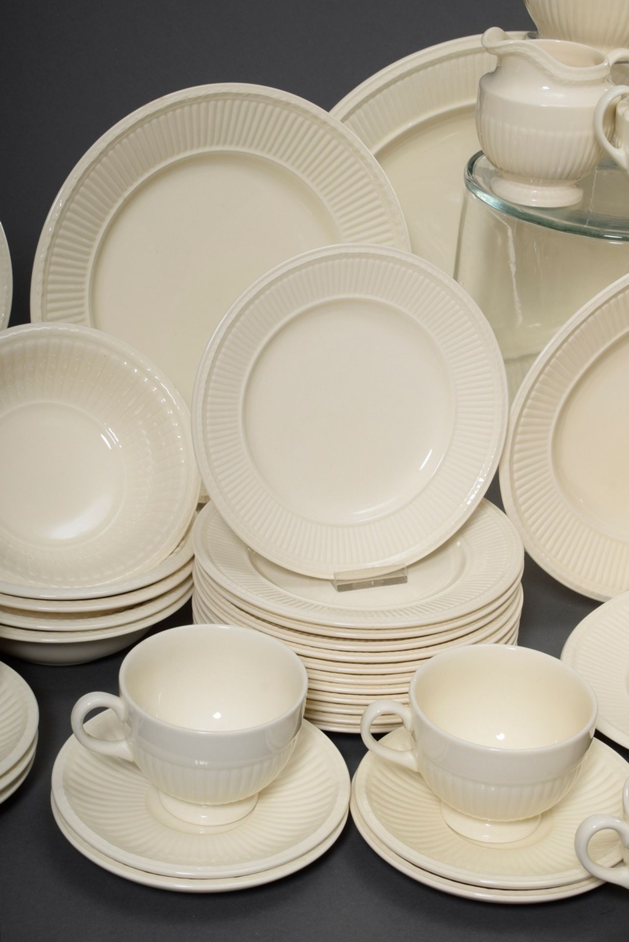 74 Teile Wedgwood Creamware Frühstücks- und Speiseservice "Edme", bestehend aus - Bild 3 aus 6