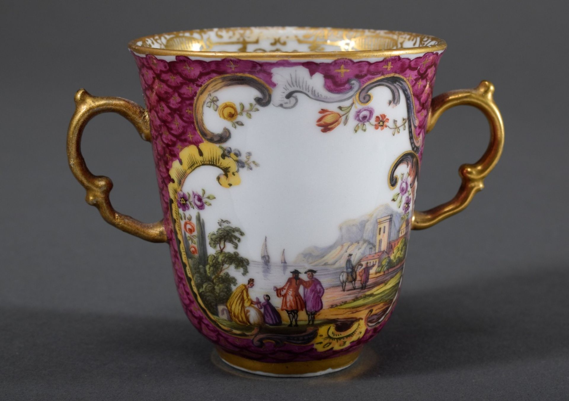 Seltene Meissen Trembleuse mit feiner polychromer Malerei "Kauffahrteiszene" (w - Bild 2 aus 4