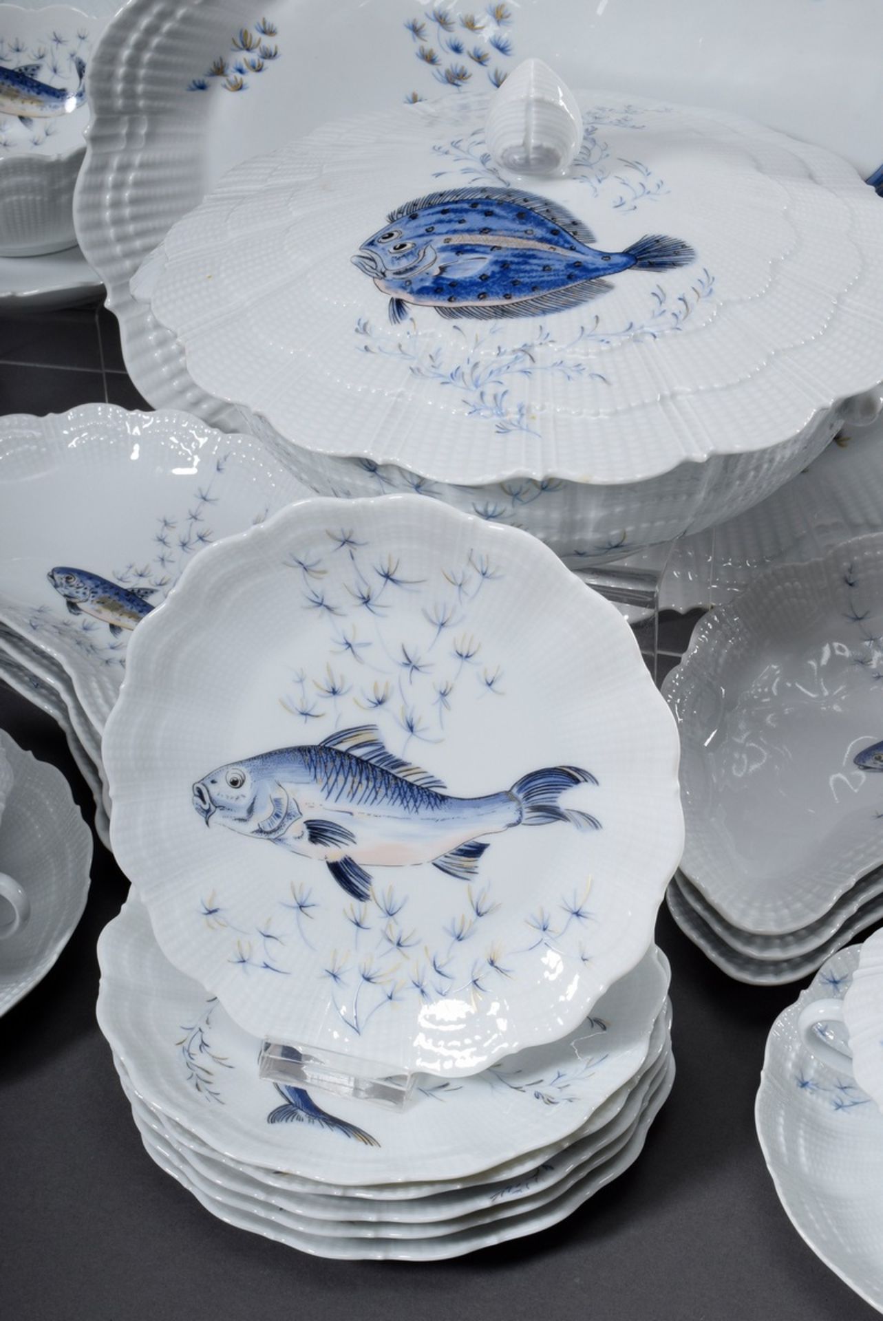 53 Teile Limoges "Giraud" Fischservice, bestehend aus: 2 diverse ovale Platten - Bild 4 aus 6