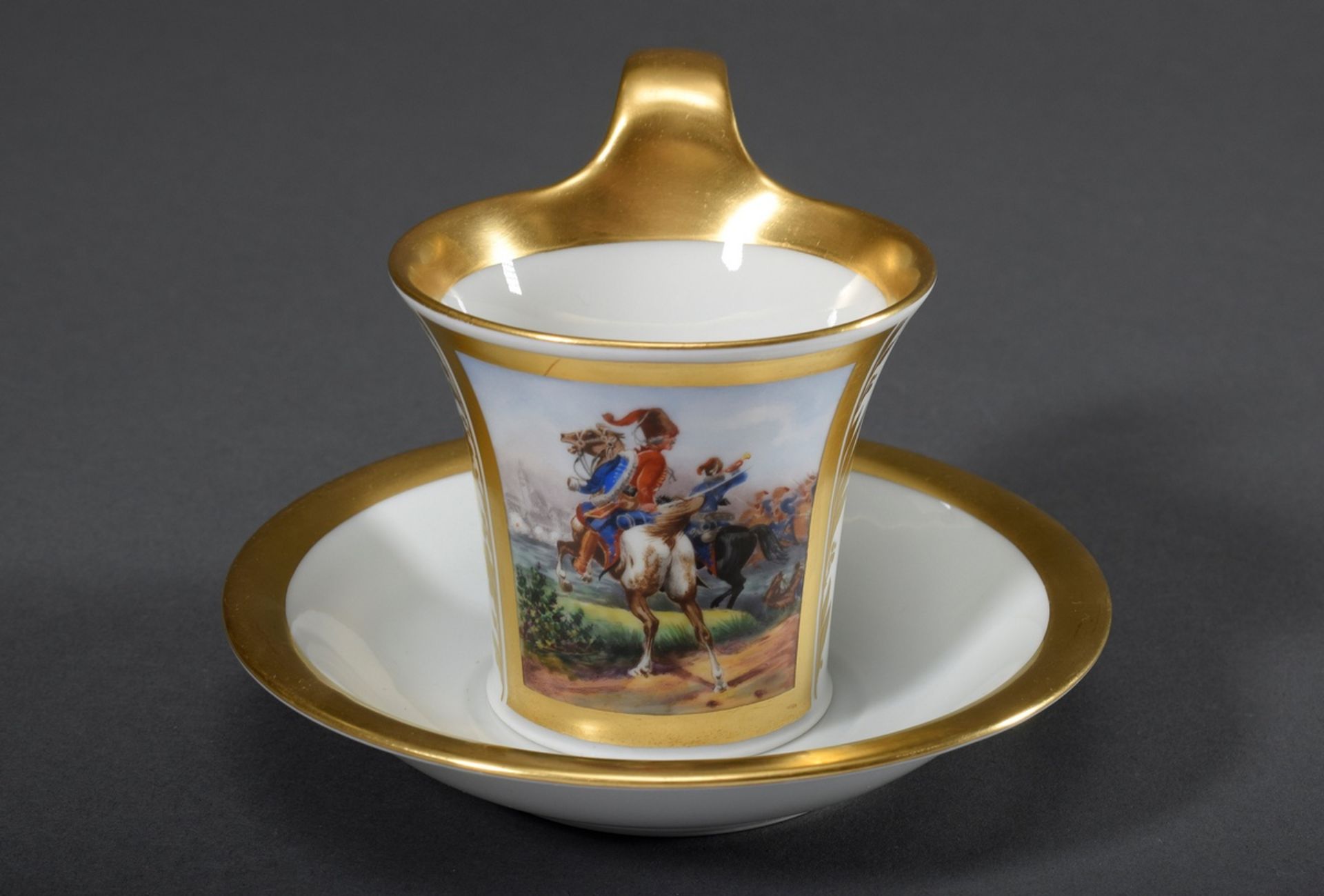 Patriotische Fürstenberg Tasse mit polychromer Bemalung "General Hans Joachim v