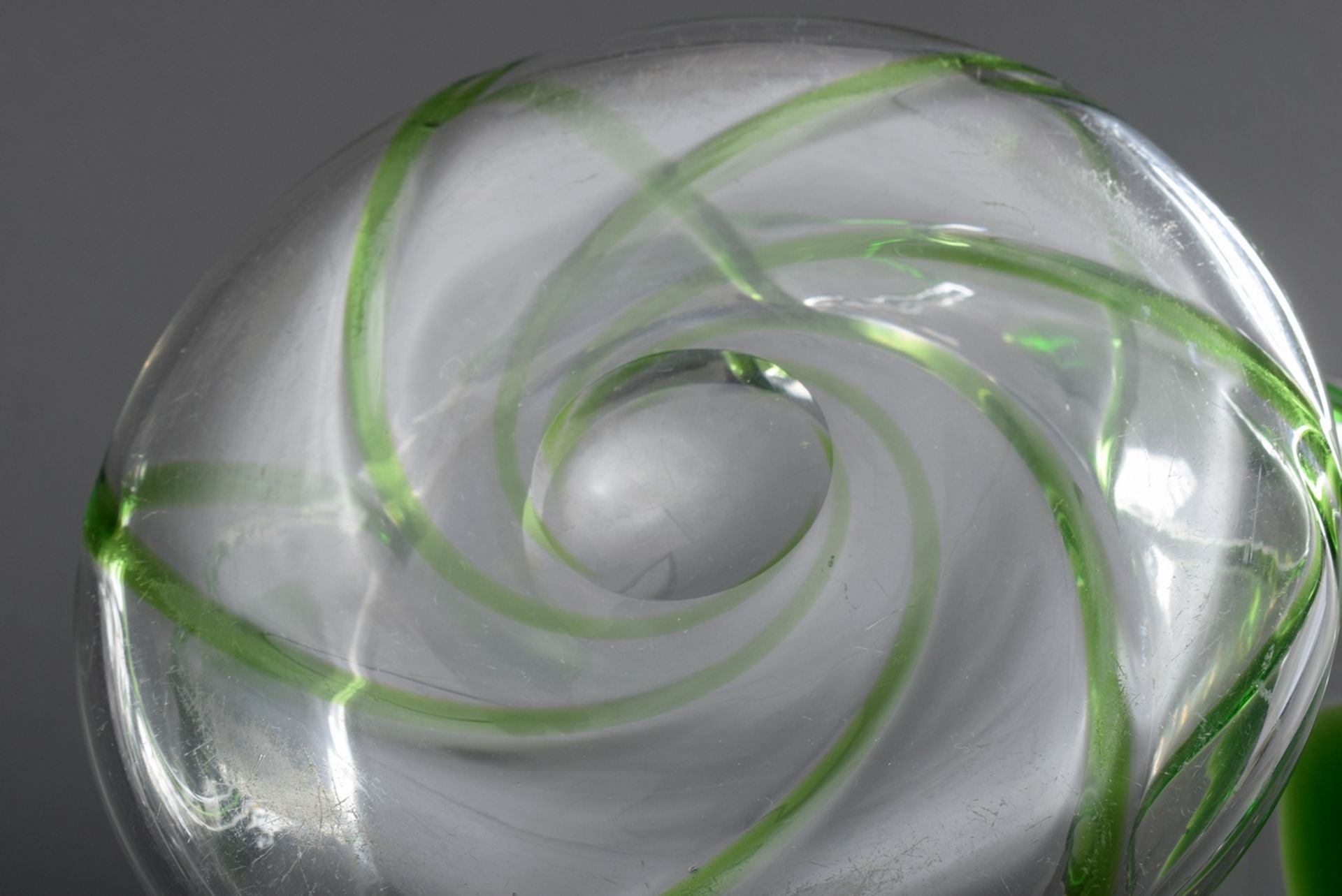 Große sechspassige englische Jugendstil Glas Schale mit grünen Tropfenauflagen - Bild 4 aus 4