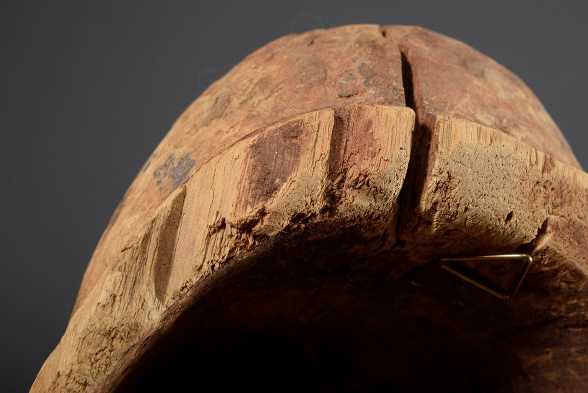 Gelede Maske, Yoruba, Nigeria Mitte 20.Jh., Holz mit Resten von Bemalung, H. 32 - Bild 4 aus 6