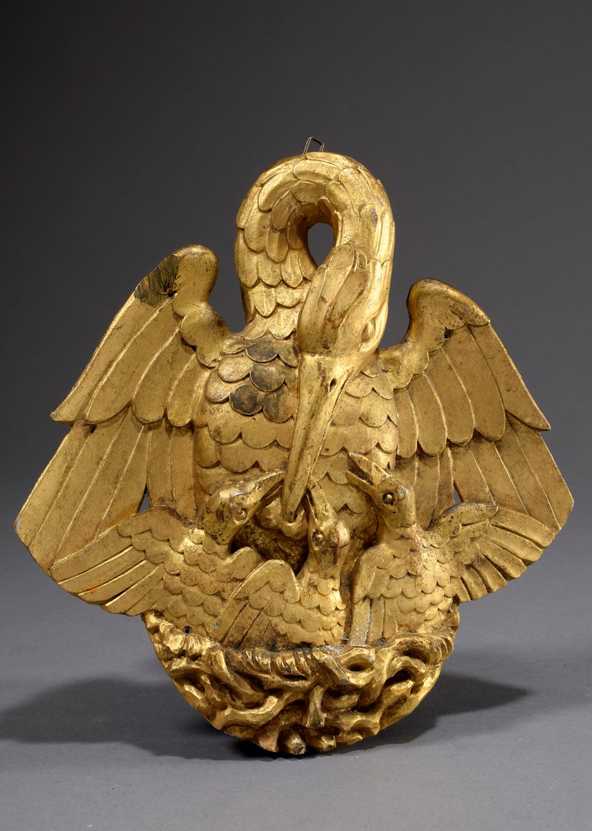 Christussymbol "Pelikan", Lindenholz geschnitzt und vergoldet, Süddeutschland 1