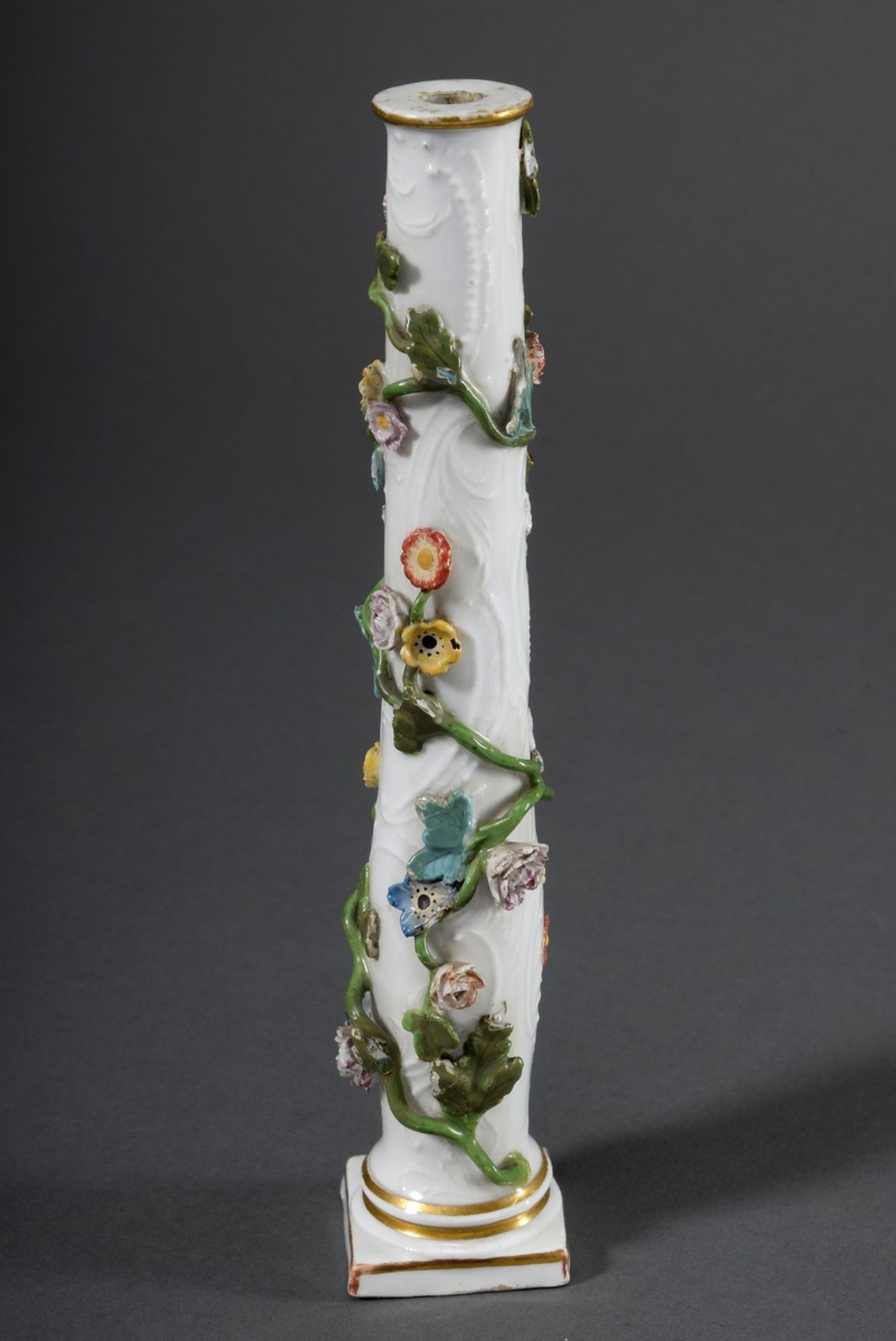 Kleines Meissen Säulenfragment mit Rocaillerelief und plastischer Blütenranke, - Bild 2 aus 10