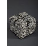 Rückriem, Ulrich (*1938) "Pflasterstein", Granit, ca. 9x9x9cm, ehem. Slg. Prof.