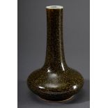 Chinesische Porzellan Biqi Vase mit langer Halspartie über gedrücktem kugelförm