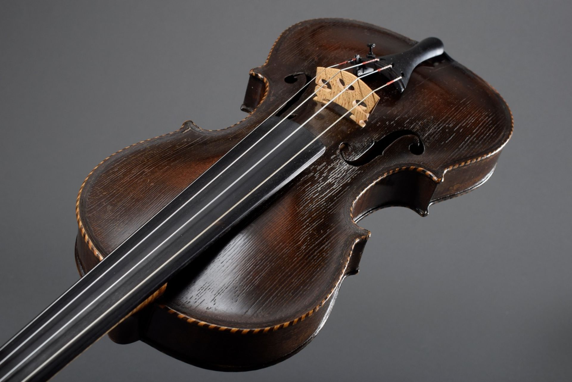 Löwenkopf Geige, wohl alpenländisch Ende 19. Jhd., charakteristisch gewölbte De - Bild 18 aus 18