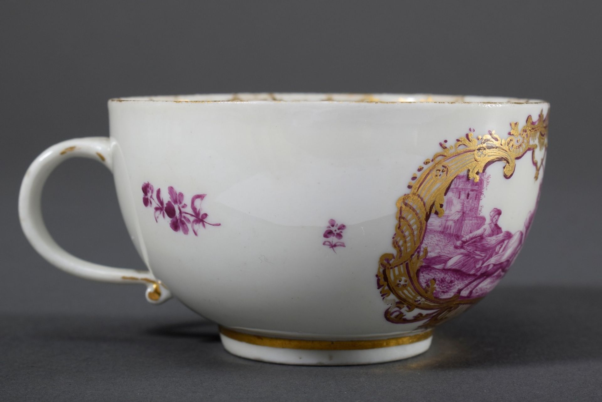 Meissen Obertasse mit Purpur Camaieu Bemalung "Schlachtenszene" in der Art von - Image 4 of 6