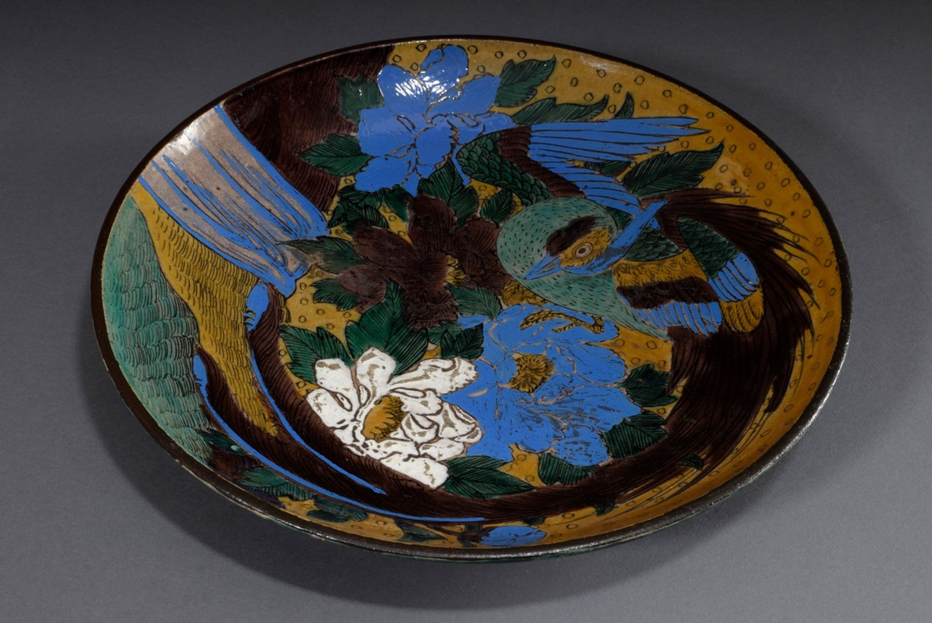 Ko-Kutani-Teller "Phönix und Päonien an Wasserfa | Ko-Kutani plate "Phoenix and Peonies at a Waterf - Image 2 of 7