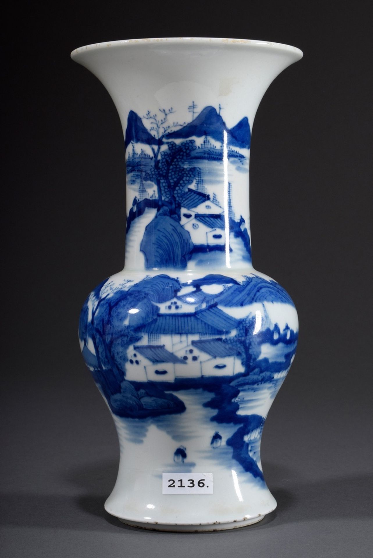 Chinesische Yen-Yen Vase mit Blaumalerei Dekor " | Chinese yen-yen vase with blue painting decor "L