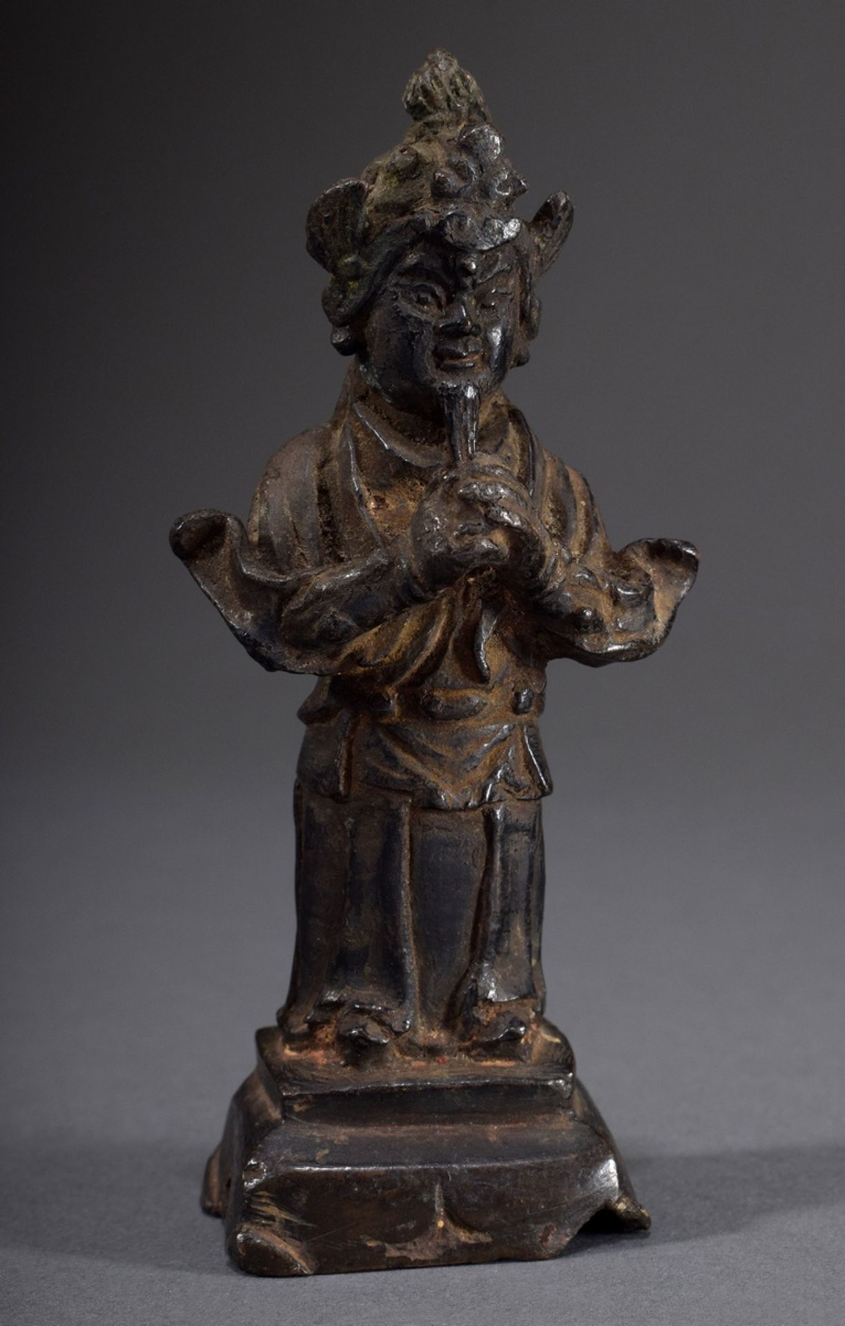 Kleine Bronze Figur "Historische Gestalt" mit sc | Small bronze figure "Historical figure" with bea