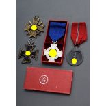 4 Diverse Orden und Ehrenzeichen, WK II.: 1 Eise | 4 Various orders and decorations, WW II: 1 Iron