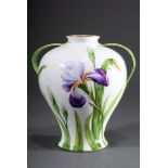 Große Herend Vase mit reliefiertem Dekor "Iris" | Large Herend vase with relief decoration "Iris"