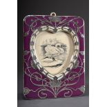 Jugendstil Porzellan Rahmen mit herzförmigem Aus | Art Nouveau porcelain frame with heart-shaped cu