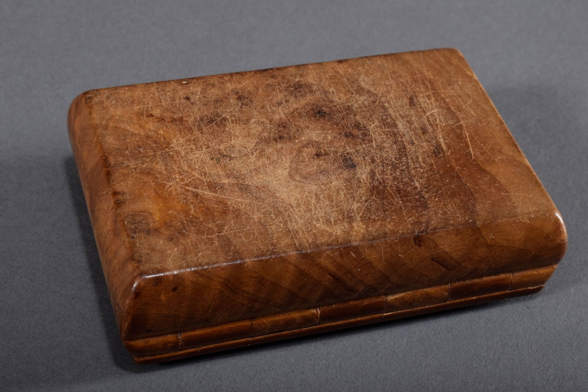 Wurzelholz Schnupftabakdose mit geschnitztem Rel | Burl wood snuff box with carved relief in the li - Bild 4 aus 8