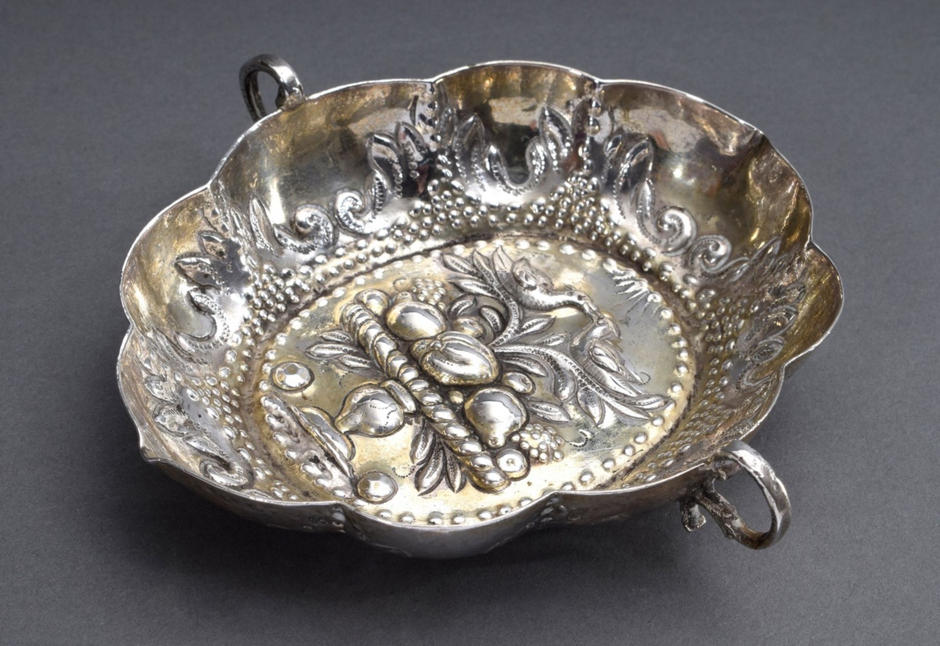 Kleine Branntwein Schale mit getriebenem Dekor " | Small brandy bowl with chased decoration "Vase w