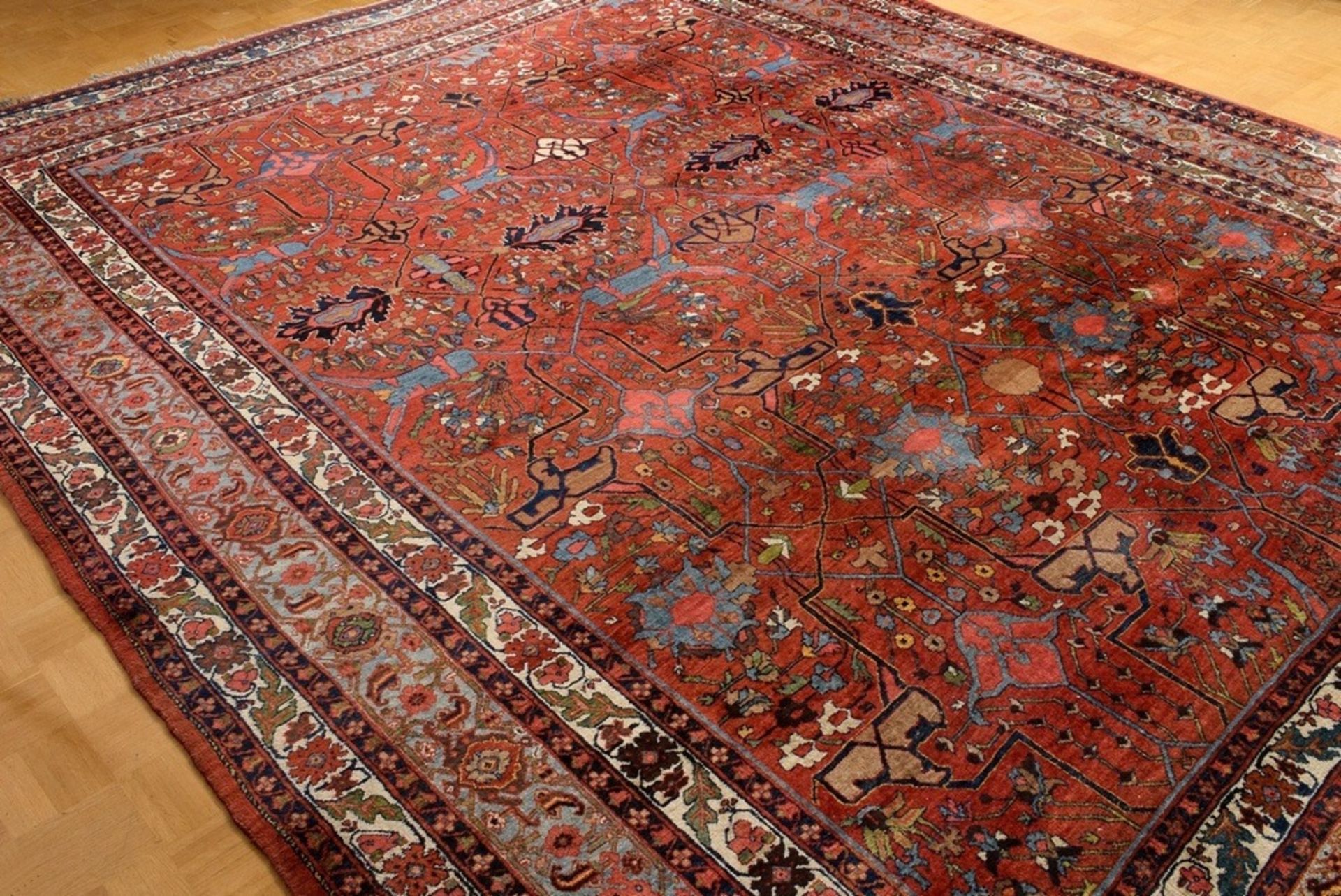 Großer Bidjar Teppich mit Rankenmuster auf rotem | A large Bijar carpet with a vine design on a red - Bild 2 aus 9