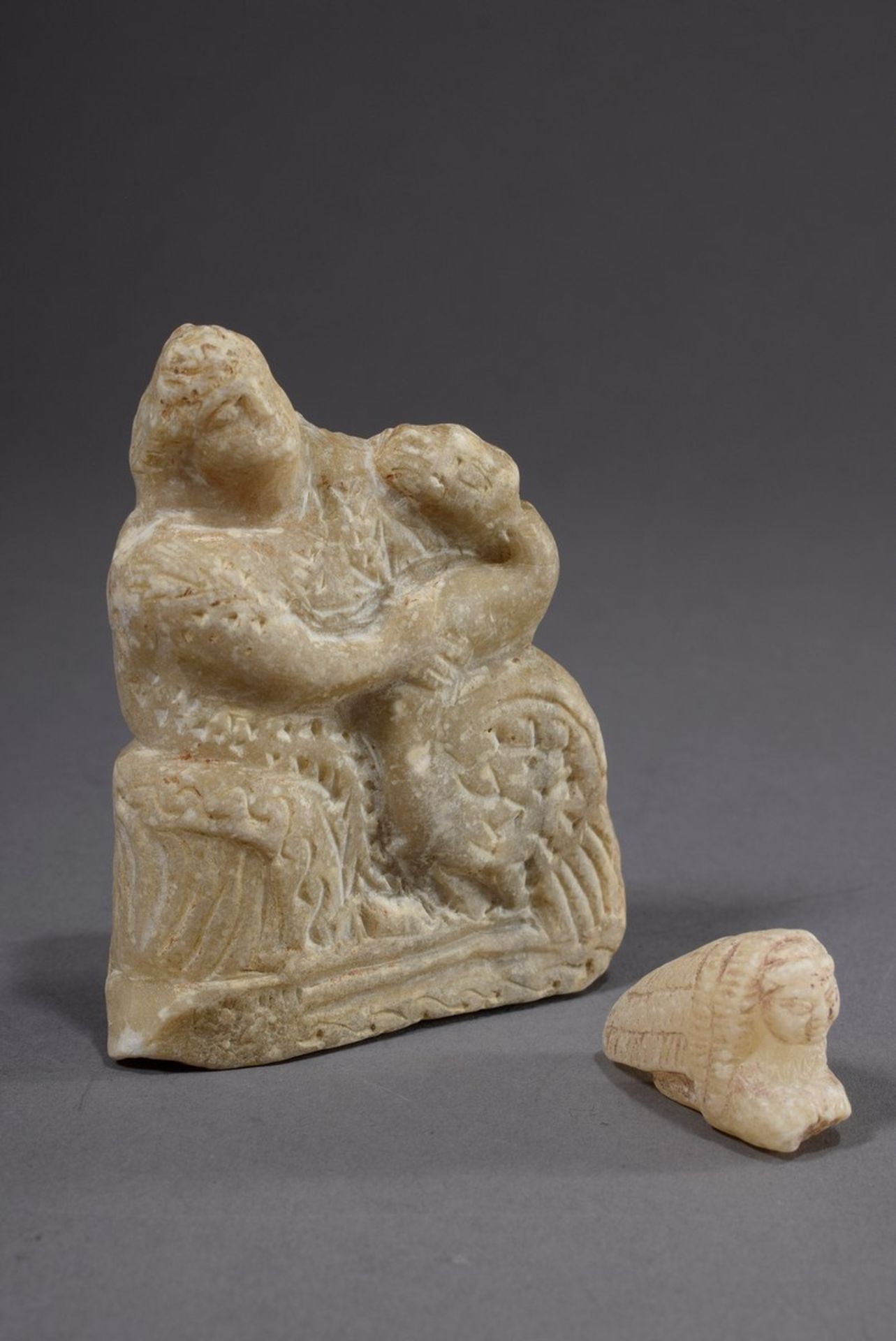 2 Diverse Teile byzantinische Alabasterschnitzer | 2 Various pieces of Byzantine alabaster carvings - Image 2 of 5