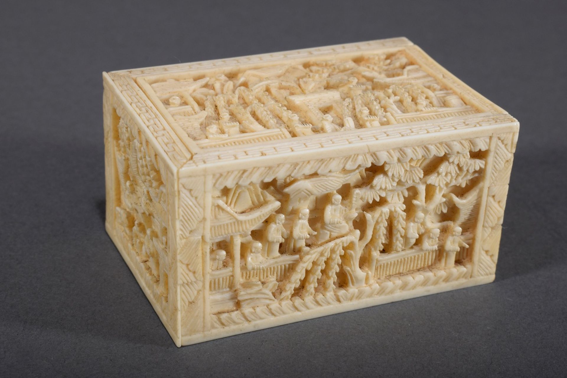 2 Diverse chinesische Elfenbein Dosen, rund und | 2 Various Chinese ivory boxes, round and angular - Bild 3 aus 9