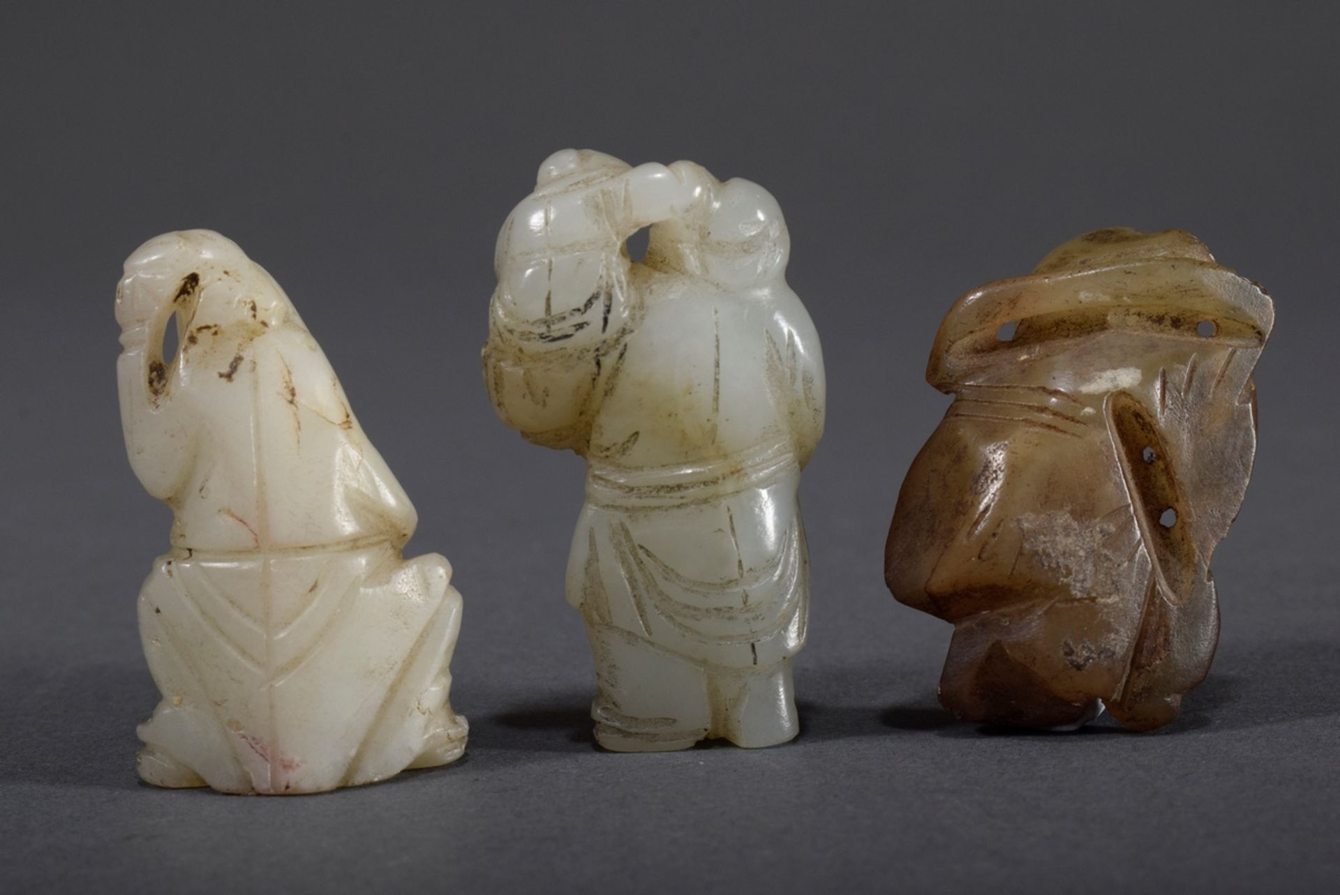3 Diverse chinesische Jade Schnitzerei "Figuren", H. | 3 Various Chinese jade carving "figures", h. - Bild 2 aus 3