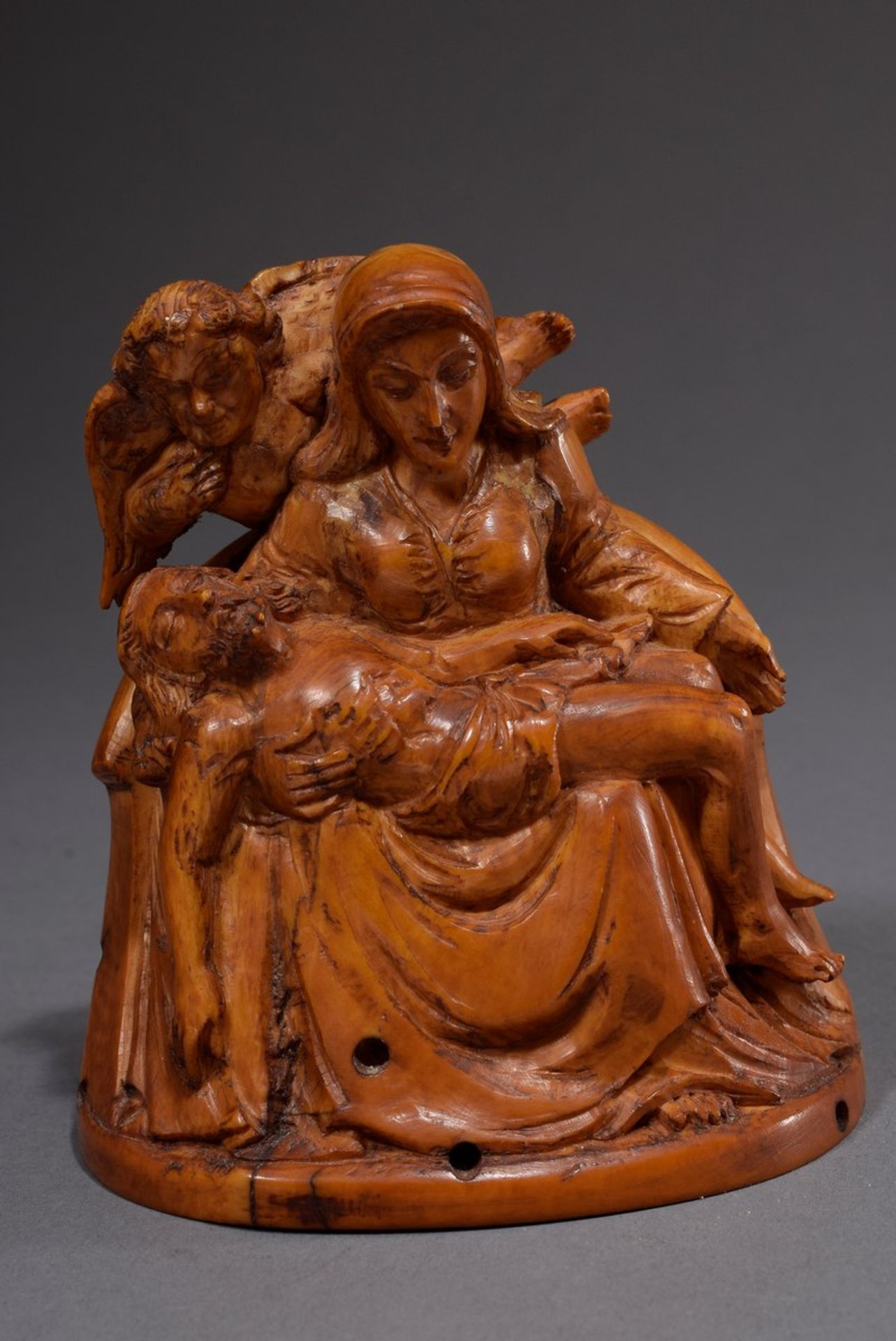 4 Diverse Schnitzereien: "Pieta mit Engel", "Mad | 4 Various carvings: "Pieta with Angel", "Madonna - Image 2 of 14