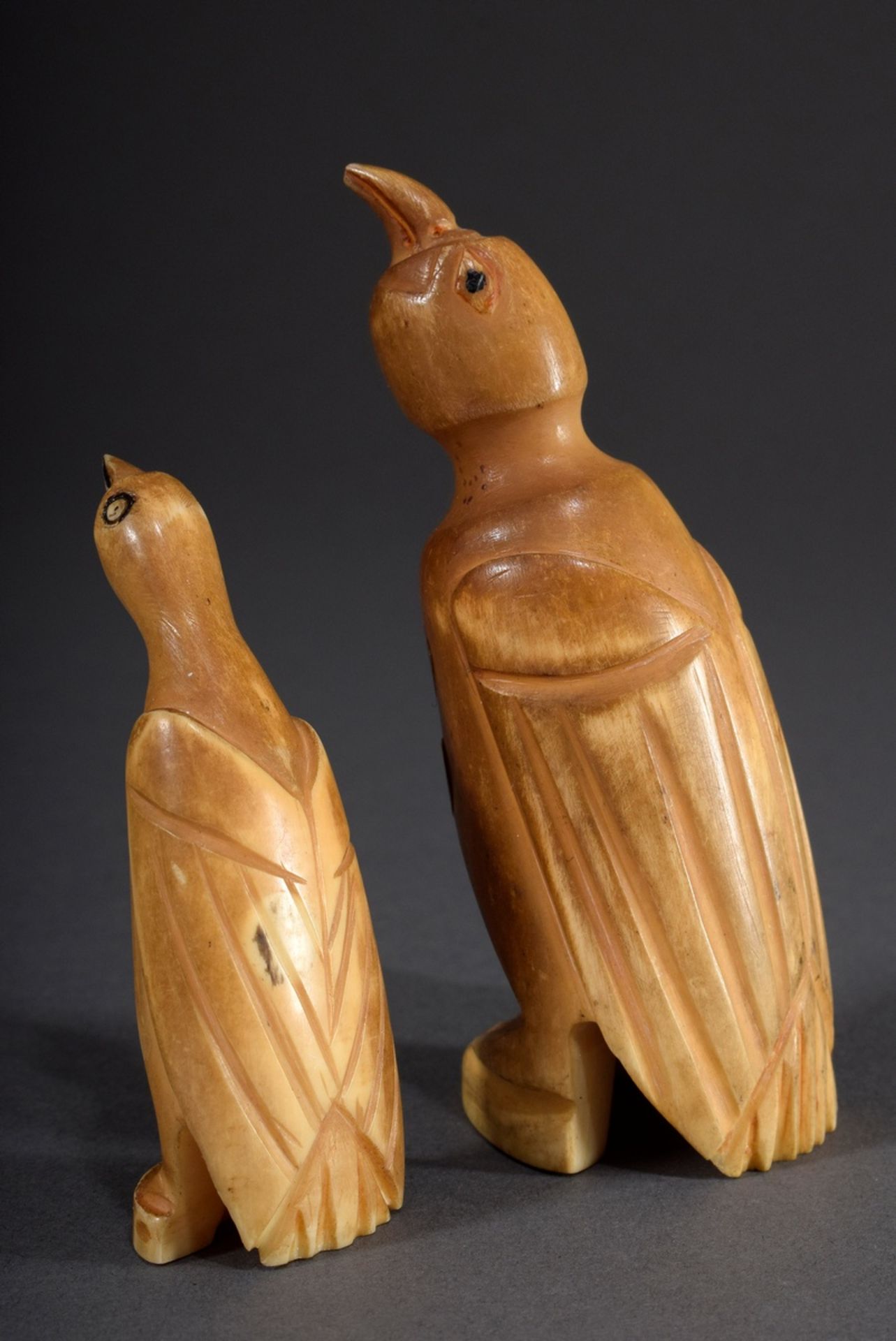 2 Diverse Walzahn Schnitzereien "Pinguine", Alas | 2 Various whale tooth carvings "Penguins", Alask - Bild 2 aus 4