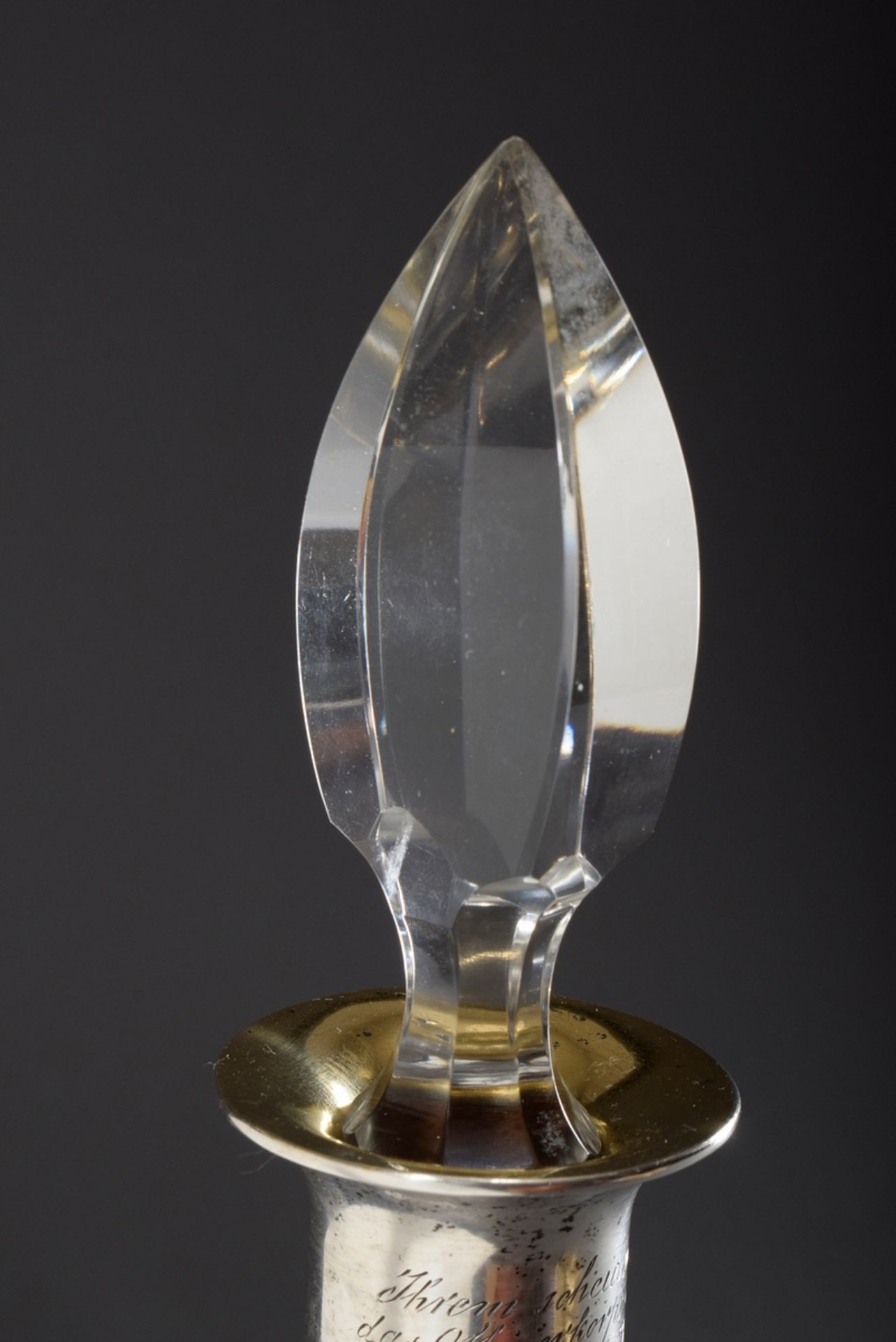 Offiziersgeschenk: große Kristall Karaffe mit gr | Officer's gift: large crystal decanter with engr - Bild 4 aus 6